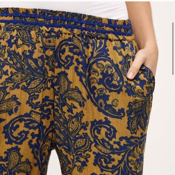 Anthroplogie hei hei wide legged patterned pants - Picture 3 of 6